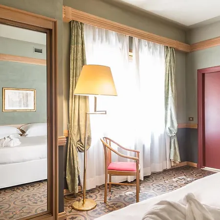 Beverly Hills 4* Řím