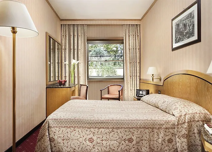 Hotel Beverly Hills 4*