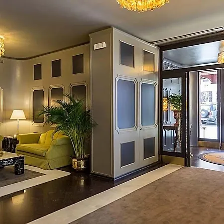 Beverly Hills 4*
