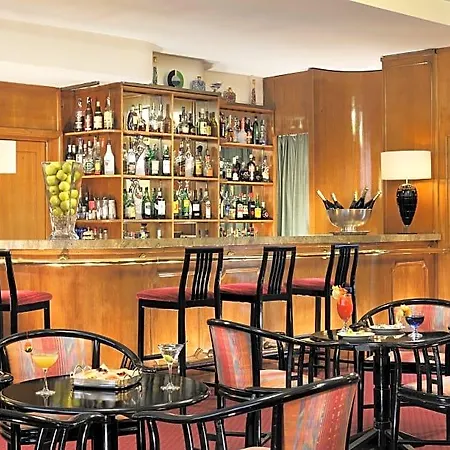 Beverly Hills Hotel 4*