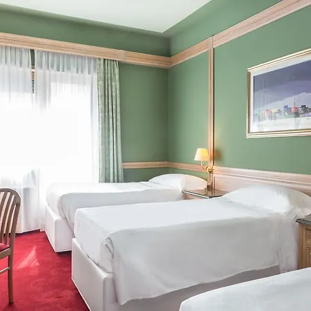 Ξενοδοχείο Beverly Hills 4*