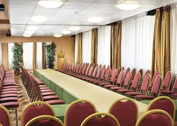 Hotel Beverly Hills 4*