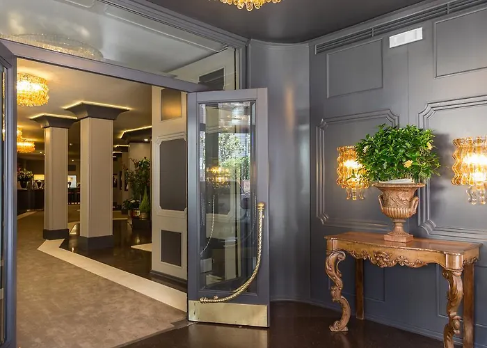 Beverly Hills Hotel 4*